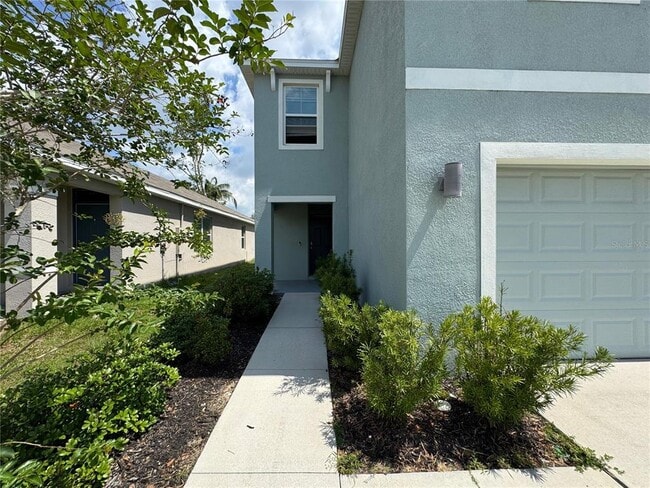 Building Photo - 10829 Trailing Vine Dr