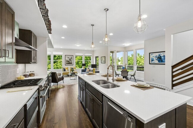 Building Photo - Secret Oasis in East Nashville - FOR LEASE