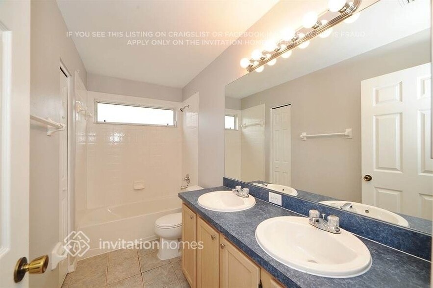 Building Photo - 10808 Wrigley Ct