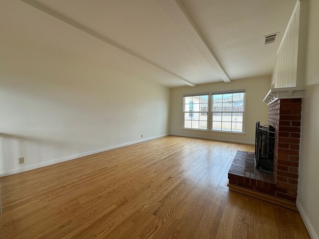 Building Photo - Exceptional Charm in this Single-Level 3-Bedroom House