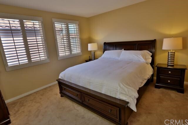 Building Photo - 322 5th St