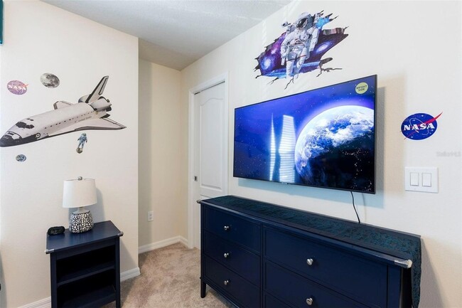 Building Photo - 7195 Oakmoss Loop