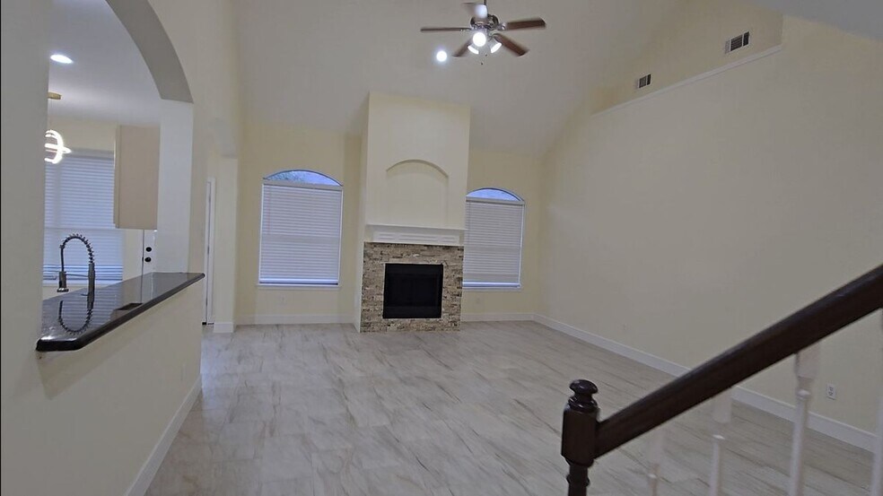 Building Photo - 5510 Cedaredge Ct