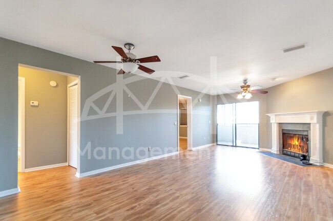 Building Photo - 5615 San Juan Ave