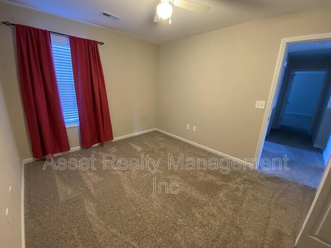 Building Photo - 1116 Cloud View Dr