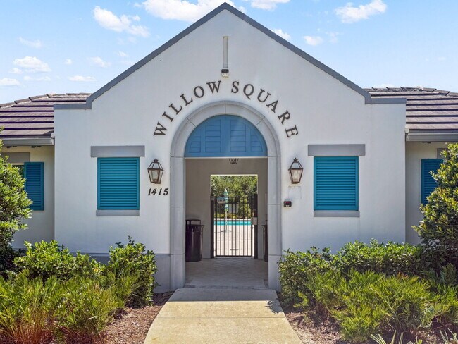 Building Photo - "Spacious 4-Bed Oasis with Granite Charm in Lutz!"In a gated community with 2 Cars garage