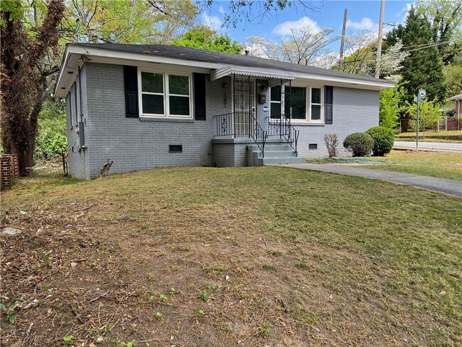 Building Photo - 1201 Westview Dr SW