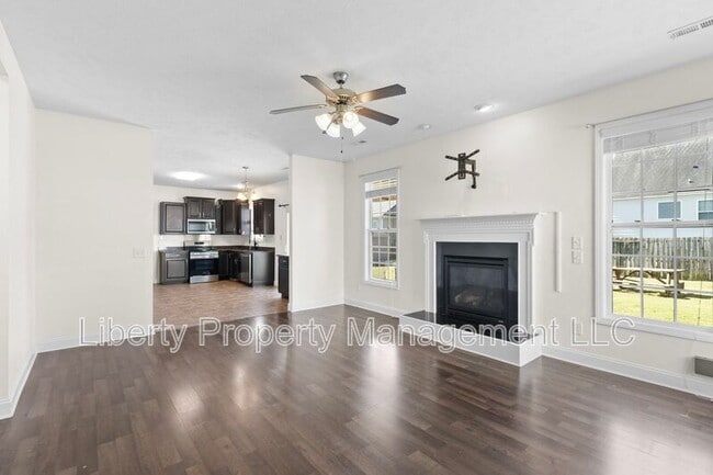 Building Photo - 146 Trenton Pl