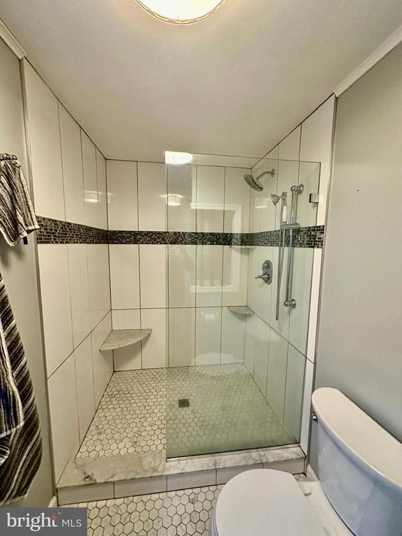 Building Photo - 14661 Rogers Ford Rd