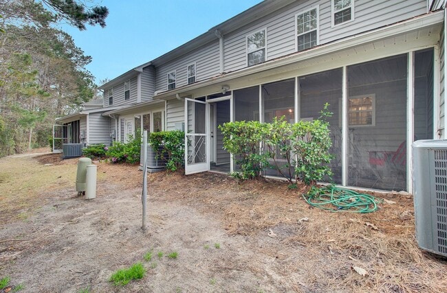 Building Photo - Dunes West Town House