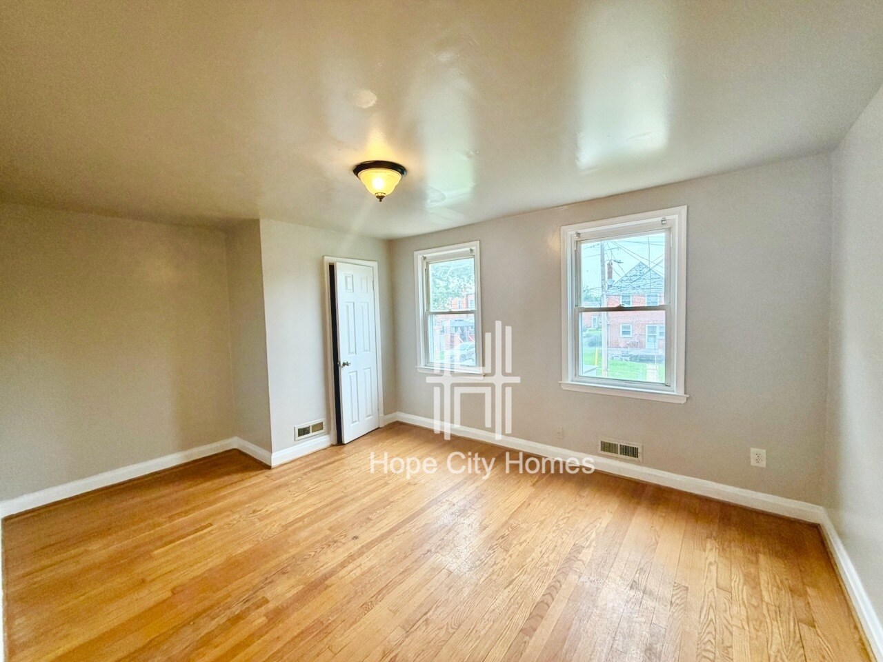 Building Photo - 629 Lucia Ave