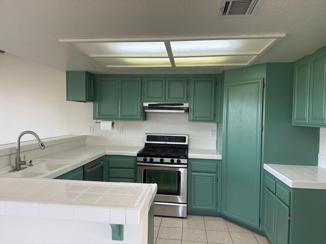 Building Photo - 22412 Hurons Ave