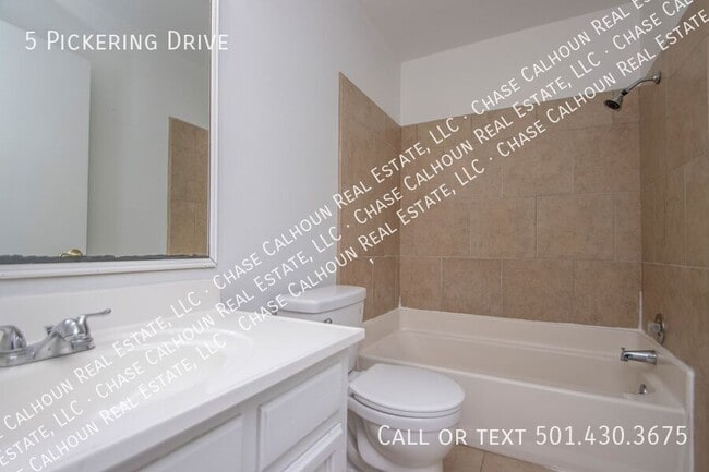 Building Photo - 5 Pickering Dr