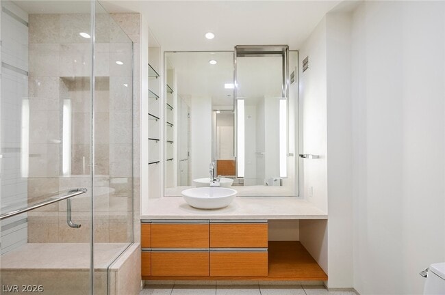 Building Photo - 3722 S Las Vegas Blvd