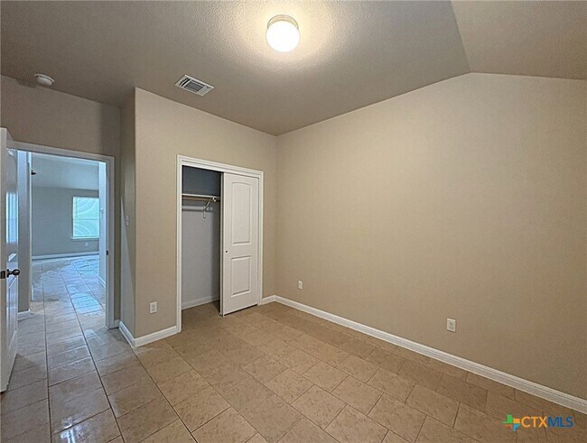 Building Photo - 3807 Flatrock Mountain Dr