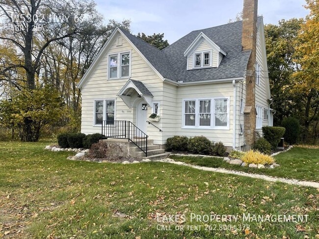 Building Photo - W5302 WI-67