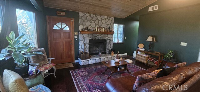 Building Photo - 27607 Oak Knoll Dr