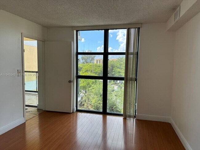 Building Photo - 11780 SW 18th St