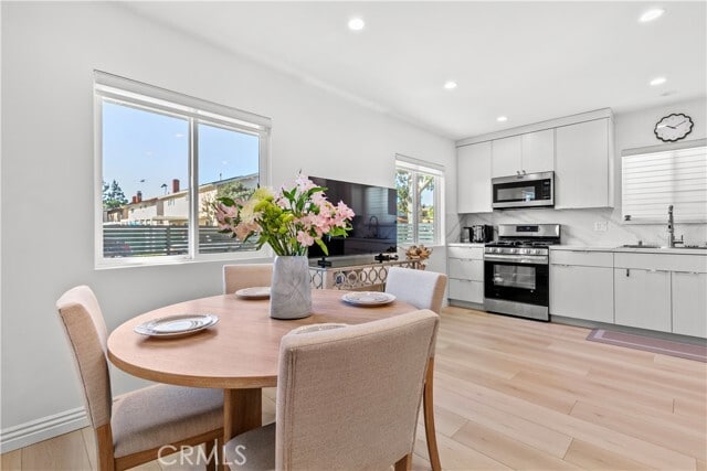 Building Photo - 6712 Ventura Canyon Ave