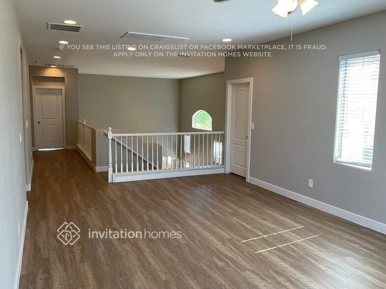 Building Photo - 9133 Little Horse Ave