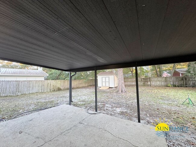 Building Photo - Beautiful 3 Bedroom Home in Fort Walton Be...