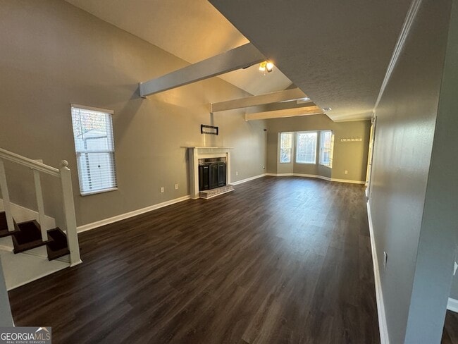 Building Photo - 5883 Brookside Dr SE