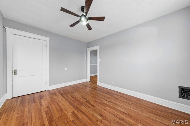 Building Photo - 4643 Evans Ave