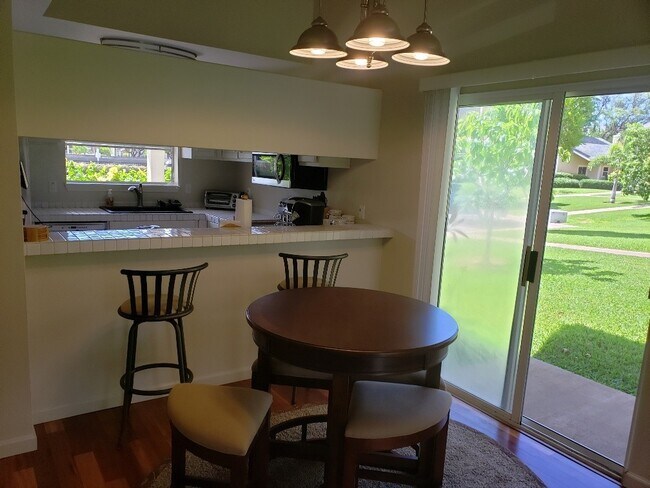Building Photo - Beautiful Fully Furnished Condo