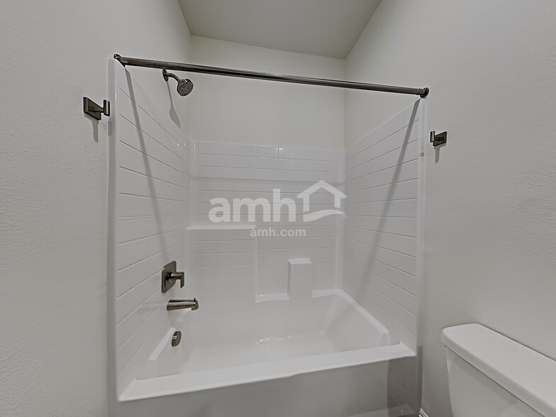 Building Photo - 5624 Blue Wonder St