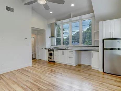 Building Photo - 4518 Red River St