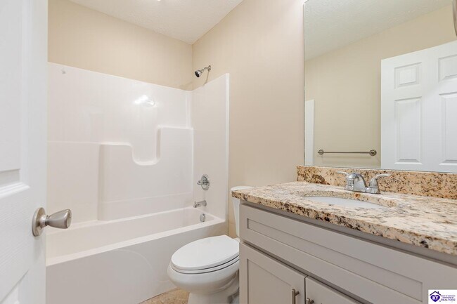 Building Photo - 305 Breckinridge Cir