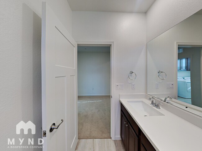 Building Photo - 2172 Brave Hawk Loop