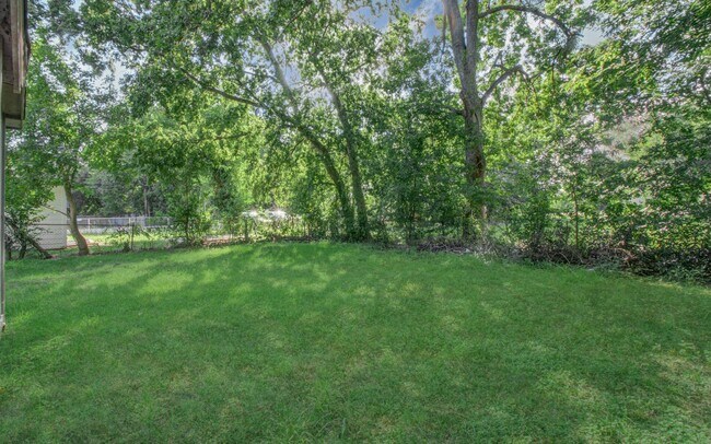 Building Photo - 6830 New York St