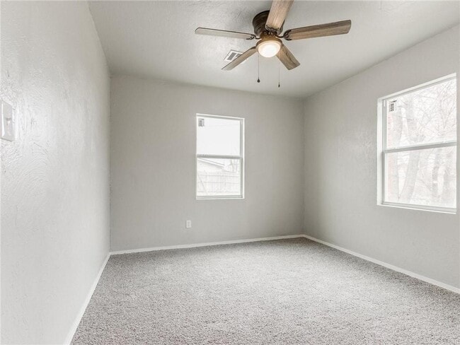 Building Photo - 1716 SW 18th St