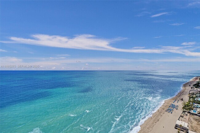 Building Photo - 18975 Collins Ave