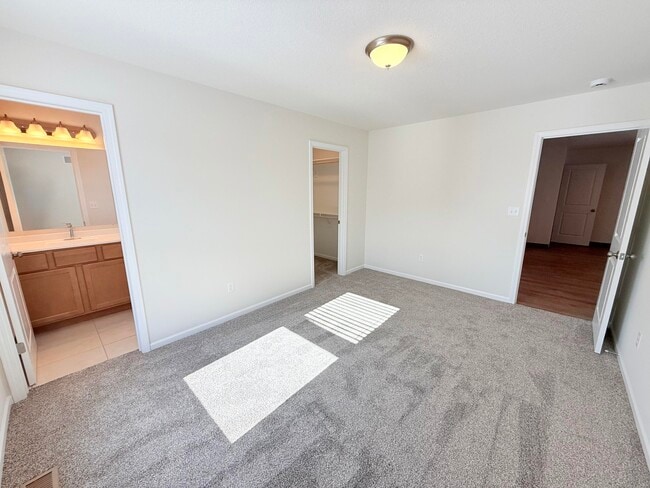 Building Photo - 8125 N Brown Station Rd