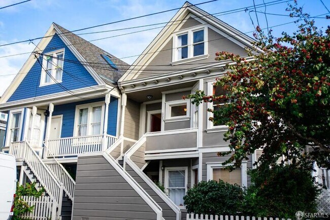 Building Photo - 205 Bonview St