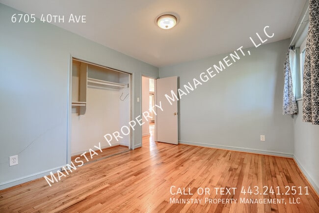 Building Photo - 6705 40th Ave