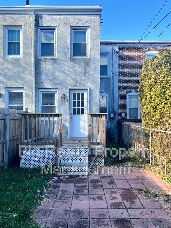 Building Photo - 433 Beaver St