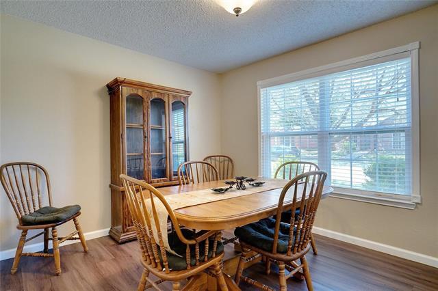 Building Photo - 1703 Creekpoint Dr