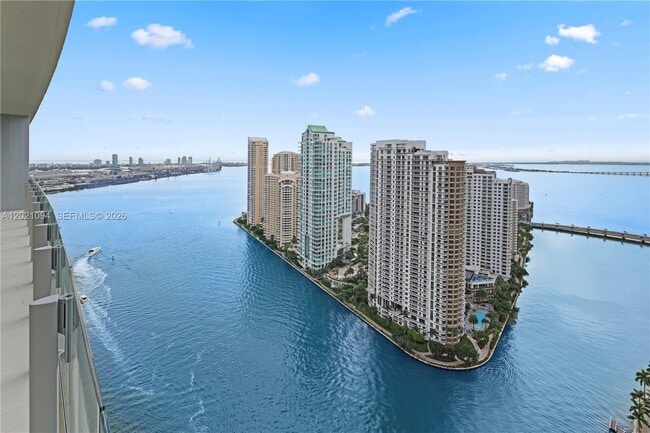 Building Photo - 300 Biscayne Blvd Way
