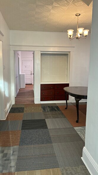 Building Photo - 12 Delaware Ter