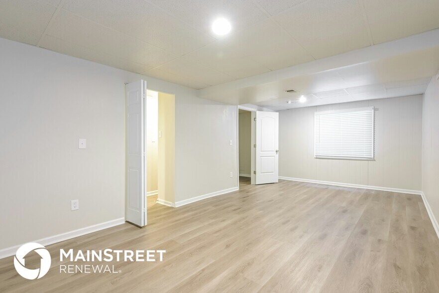 Building Photo - 19388 E Brown Dr