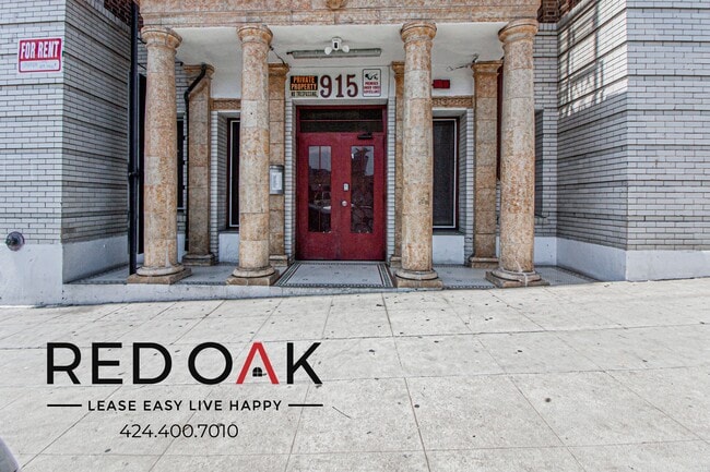 Building Photo - 915 Grattan St