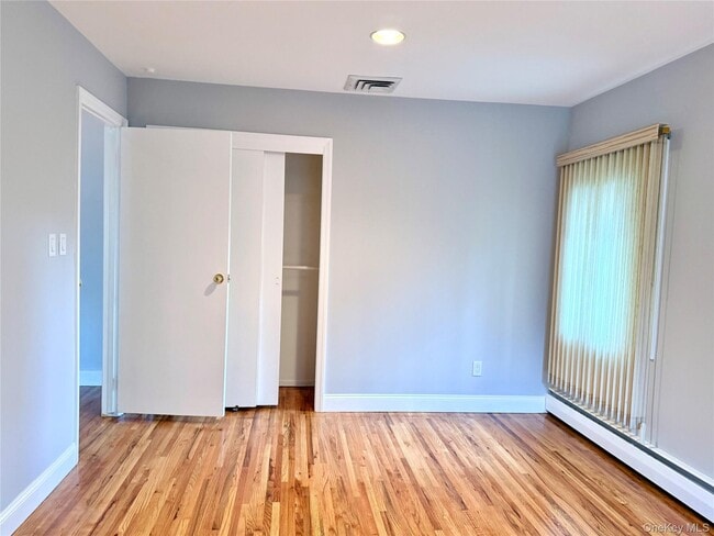 Building Photo - 30 Dogwood Rd