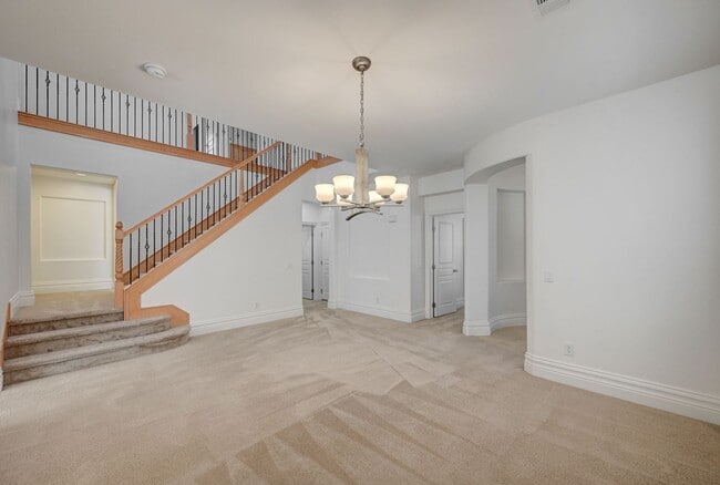 Building Photo - Stunning Rhodes Ranch Four Bedroom