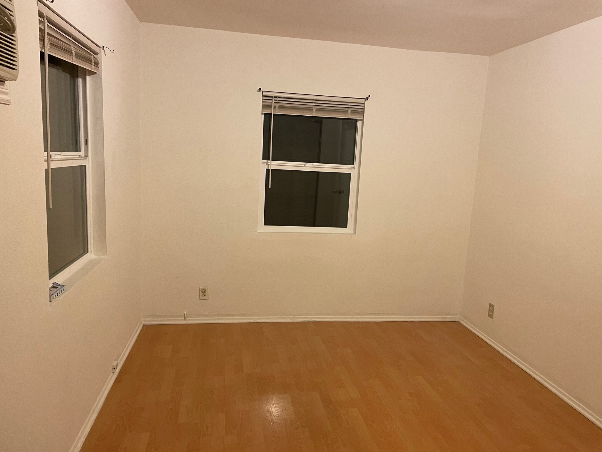 Building Photo - 8832 Mission Dr
