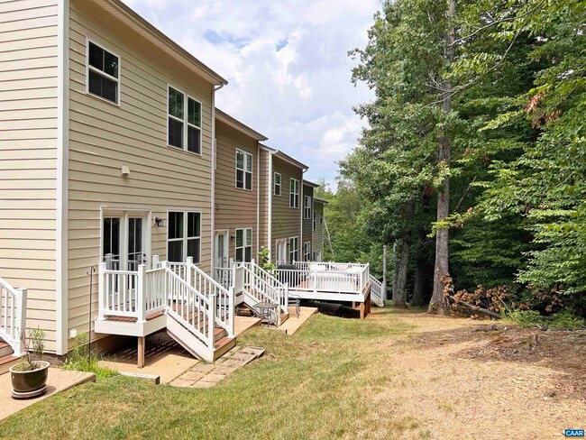 Building Photo - 2056 BethPage Ct