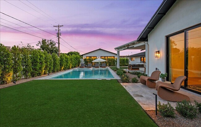 Building Photo - 3631 N 54th Ct