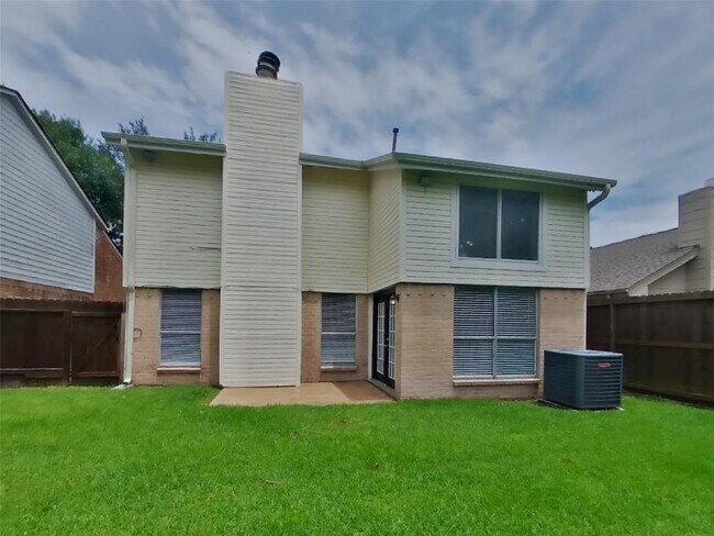 Building Photo - 16815 Shrub Oak Dr